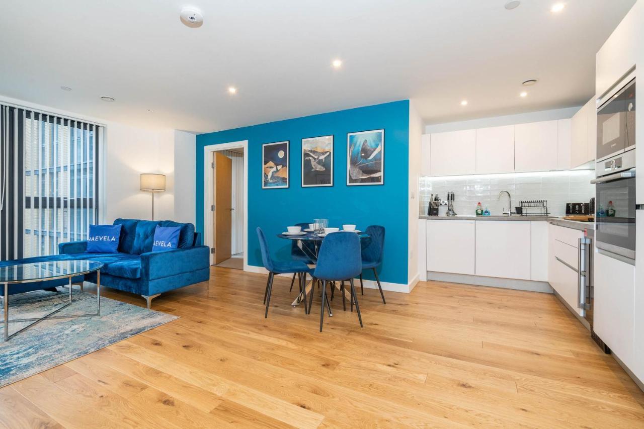 Maevela Apartments - Luxury Broad St Apartment - 2 Bed, 2 Bath - City Centre/Cube/Mailbox - With Underground Parking ✓- L Shape Sofa, Large 50 Inch Smart Tv With Free Netflix & Wifi 伯明翰 外观 照片