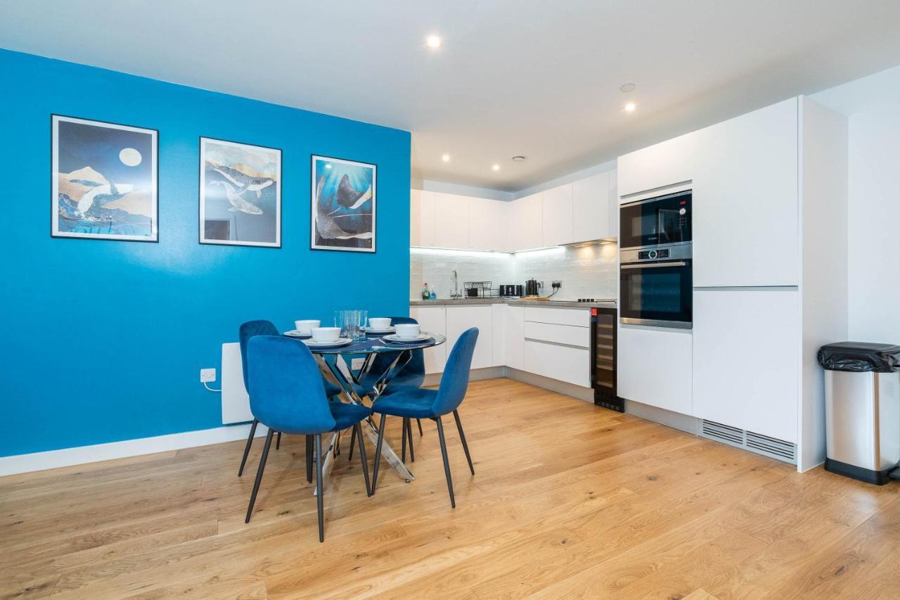 Maevela Apartments - Luxury Broad St Apartment - 2 Bed, 2 Bath - City Centre/Cube/Mailbox - With Underground Parking ✓- L Shape Sofa, Large 50 Inch Smart Tv With Free Netflix & Wifi 伯明翰 外观 照片