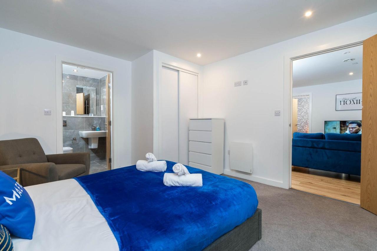 Maevela Apartments - Luxury Broad St Apartment - 2 Bed, 2 Bath - City Centre/Cube/Mailbox - With Underground Parking ✓- L Shape Sofa, Large 50 Inch Smart Tv With Free Netflix & Wifi 伯明翰 外观 照片